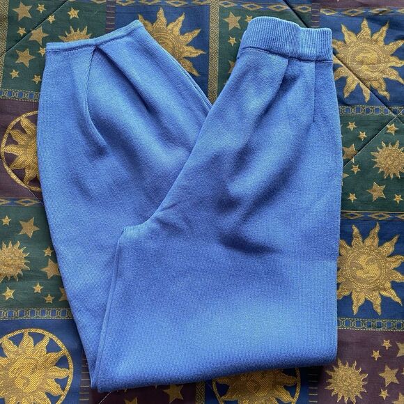 NWT Ugerlov Tapered Pleated Knit Pants. Small. High Waisted Pockets. Super Soft! - Picture 5 of 16